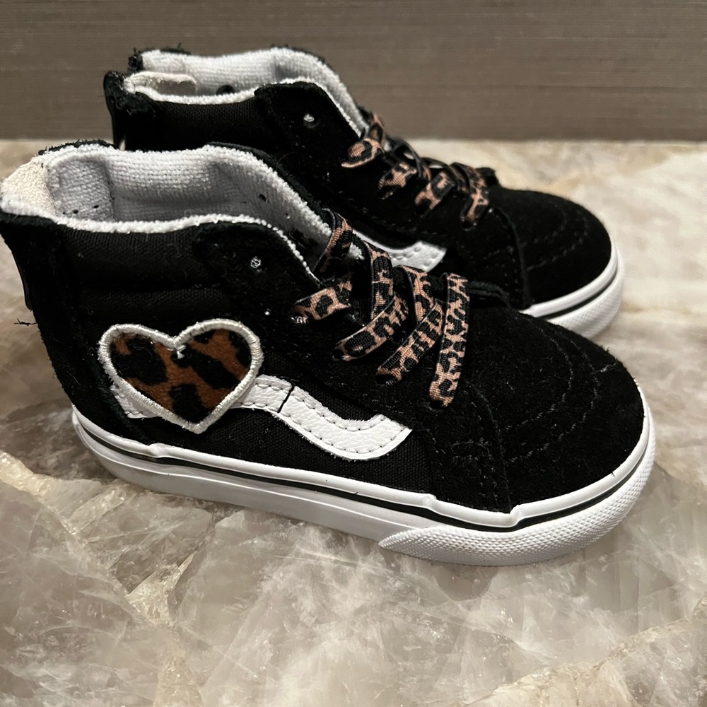 Toddler Size 6 Vans